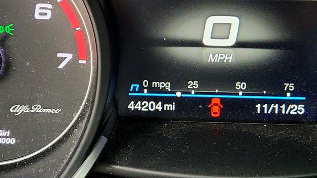 2022 Alfa Romeo Stelvio Ti AWD with Gloss-Red Calipers - 22944963 - 13