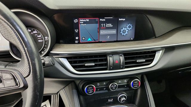 2022 Alfa Romeo Stelvio Ti AWD with Gloss-Red Calipers - 22944963 - 15