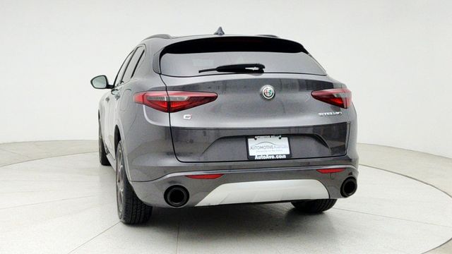 2022 Alfa Romeo Stelvio Ti AWD with Gloss-Red Calipers - 22944963 - 5