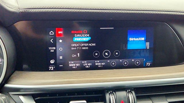 2022 Alfa Romeo Stelvio Ti AWD with Premium Interior & Sound Package - 22972360 - 18