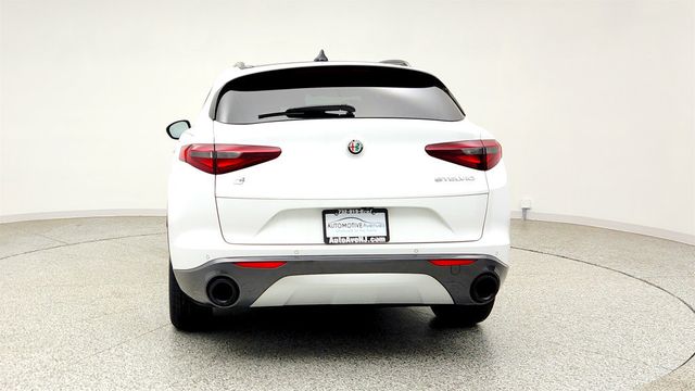 2022 Alfa Romeo Stelvio Ti AWD w/ Premium Interior & Sound Pkg + Red Calipers - 23036208 - 5