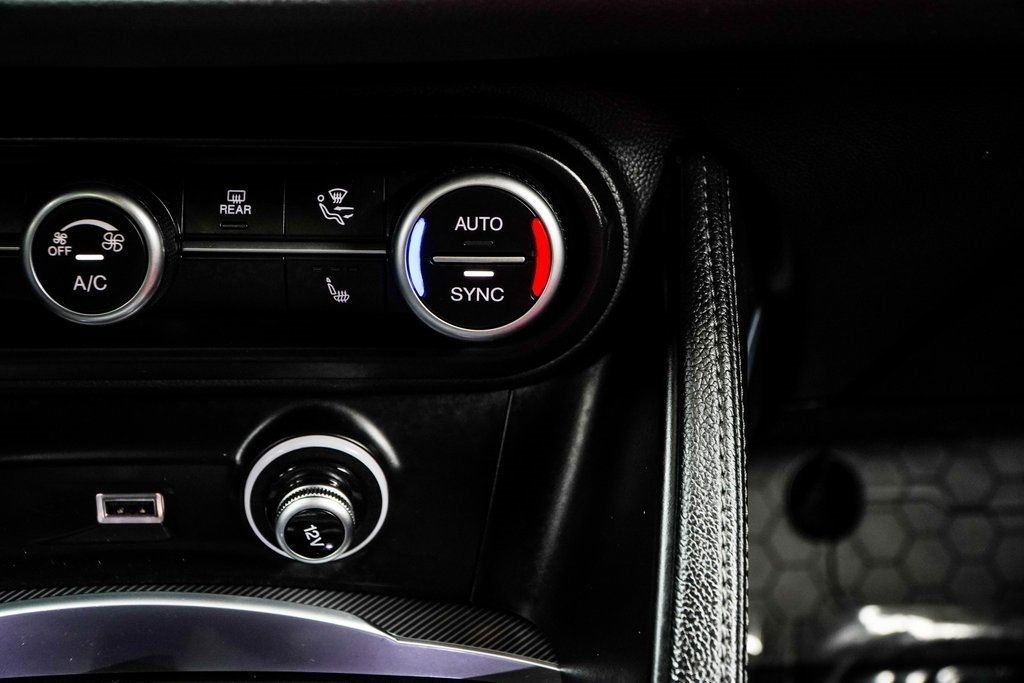 2022 Alfa Romeo Stelvio Ti Sport photo 23
