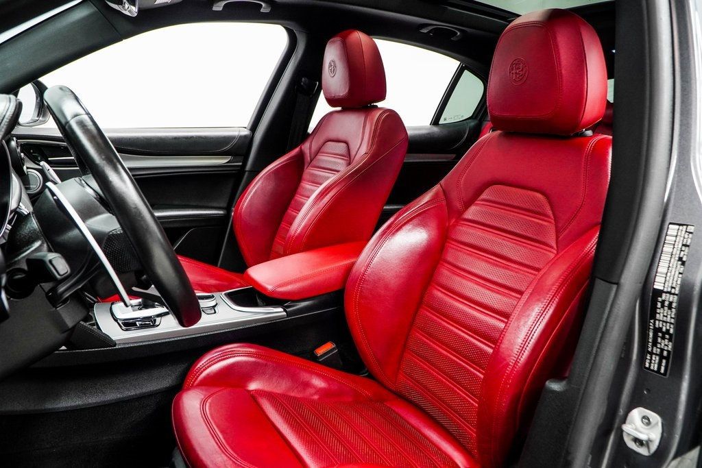 2022 Alfa Romeo Stelvio Ti Sport photo 39