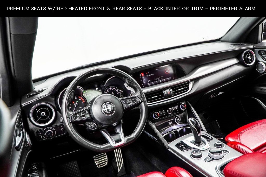 2022 Alfa Romeo Stelvio Ti Sport photo 5