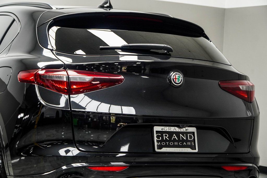 2022 Alfa Romeo Stelvio Ti Sport photo 13