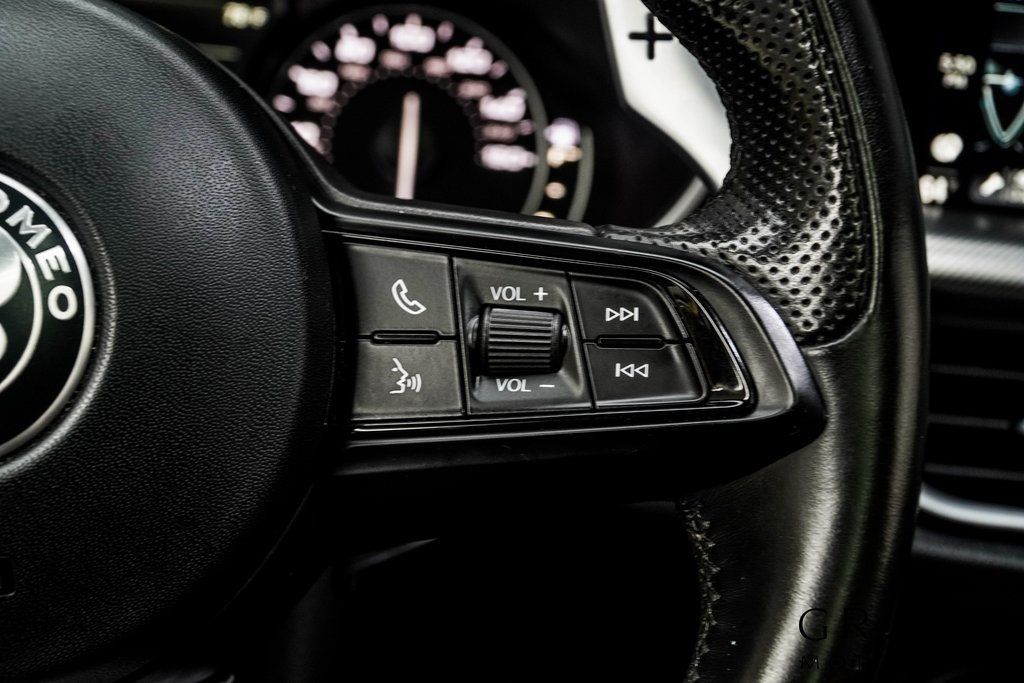 2022 Alfa Romeo Stelvio Ti Sport photo 27