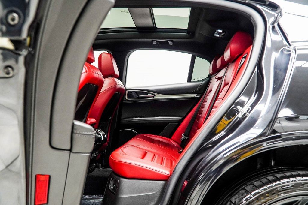 2022 Alfa Romeo Stelvio Ti Sport photo 37