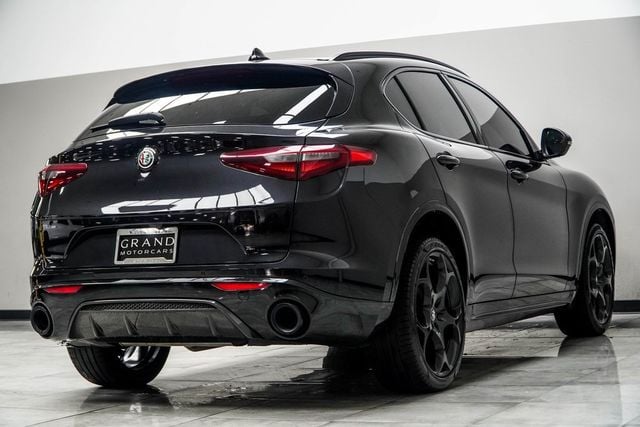 2022 Alfa Romeo Stelvio Veloce - 22935324 - 11