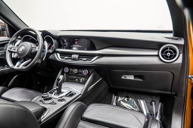 2022 Alfa Romeo Stelvio Veloce - 22978972 - 16