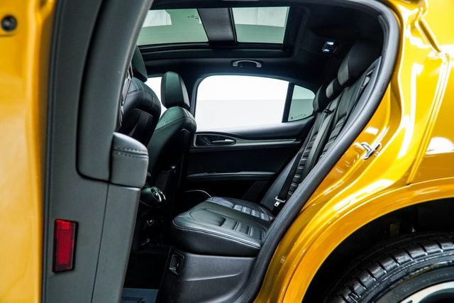 2022 Alfa Romeo Stelvio Veloce - 22978972 - 36