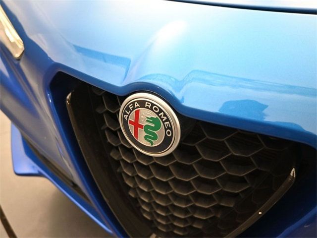 2022 Alfa Romeo Stelvio Ti Sport photo 22