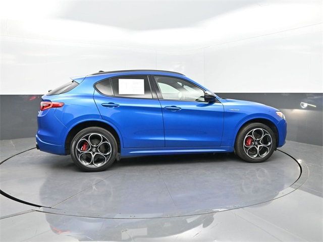 2022 Alfa Romeo Stelvio Ti Sport photo 33