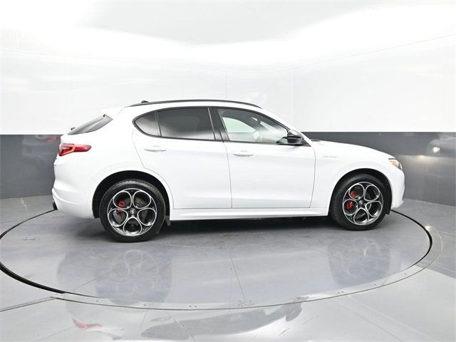 2022 Alfa Romeo Stelvio Veloce - 22868730 - 55