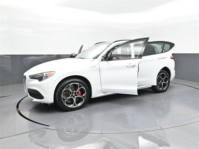 2022 Alfa Romeo Stelvio Veloce - 22868730 - 58