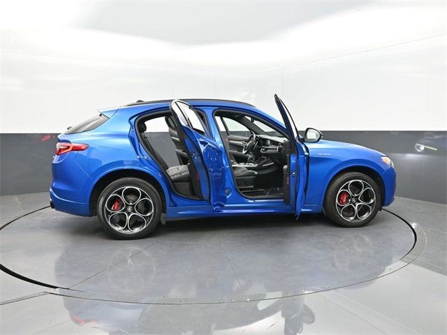 2022 Alfa Romeo Stelvio Veloce - 22971138 - 39