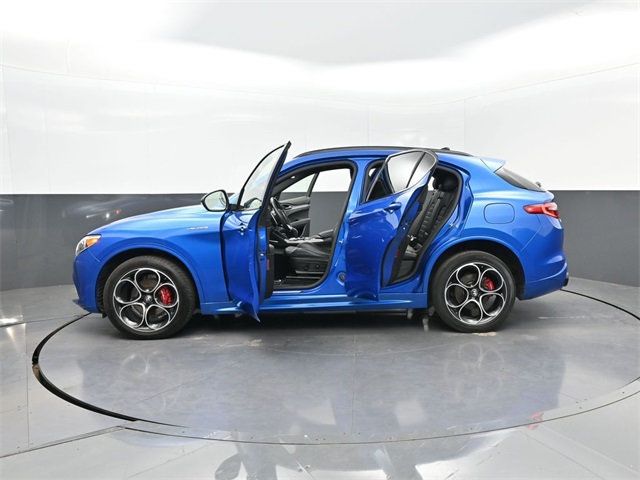 2022 Alfa Romeo Stelvio Veloce - 22971138 - 41