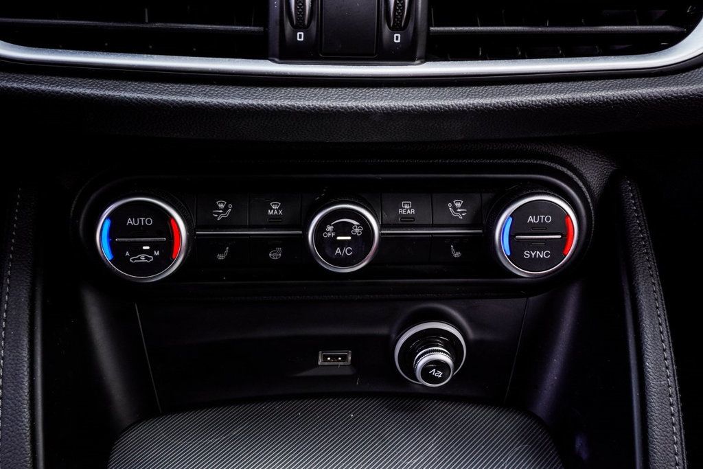2022 Alfa Romeo Stelvio Ti Sport photo 15