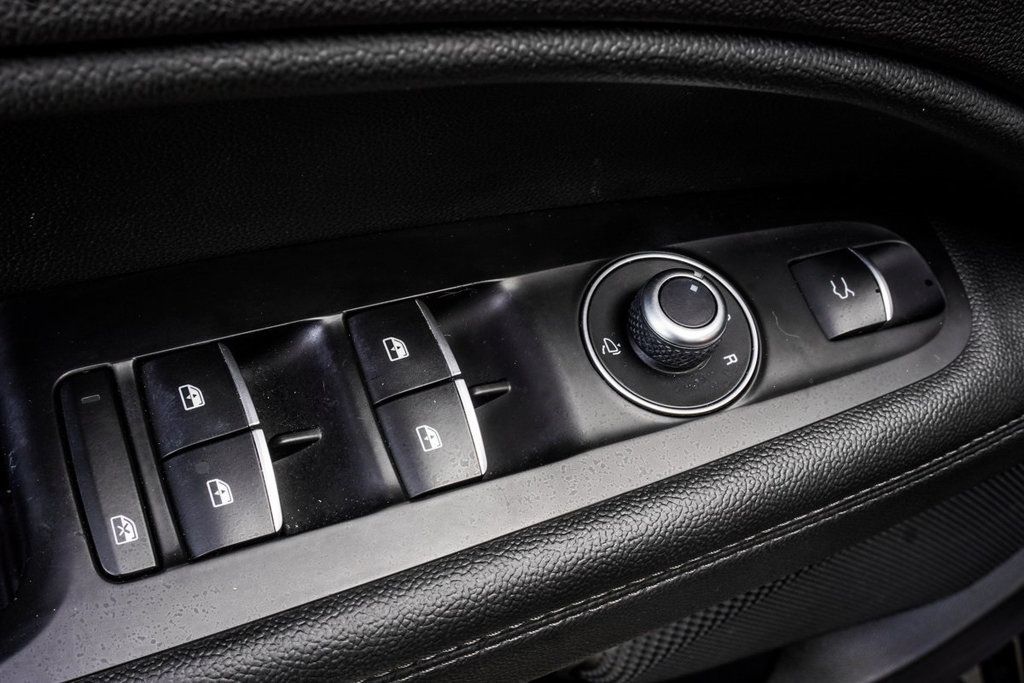 2022 Alfa Romeo Stelvio Ti Sport photo 25