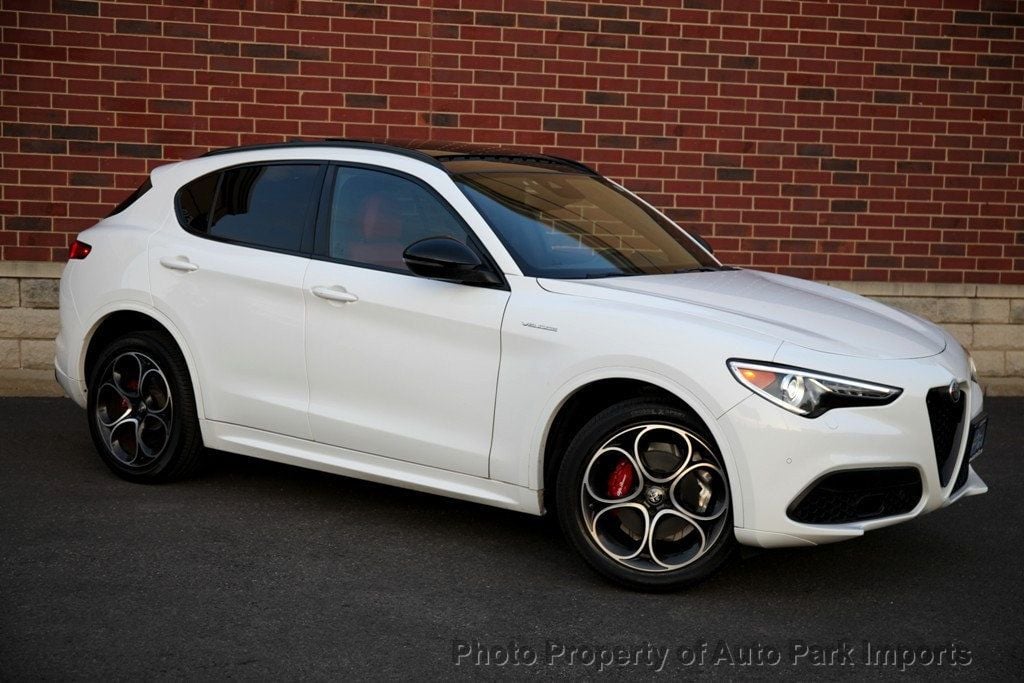 2022 Alfa Romeo Stelvio Ti Sport photo 10