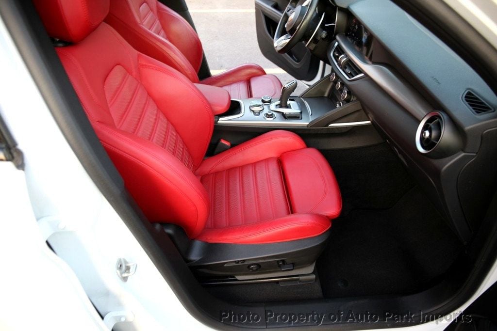 2022 Alfa Romeo Stelvio Ti Sport photo 26