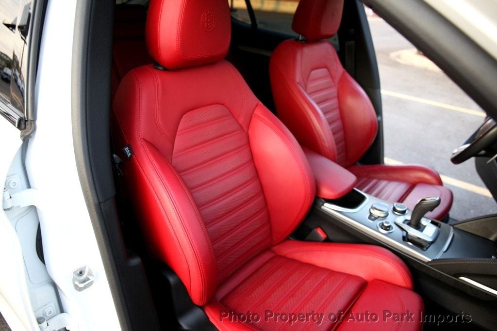 2022 Alfa Romeo Stelvio Ti Sport photo 28