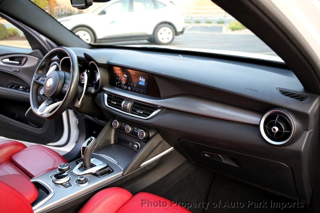 2022 Alfa Romeo Stelvio Ti Sport photo 29