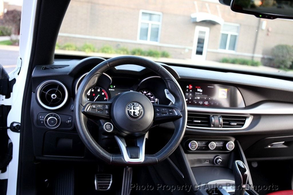 2022 Alfa Romeo Stelvio Ti Sport photo 31