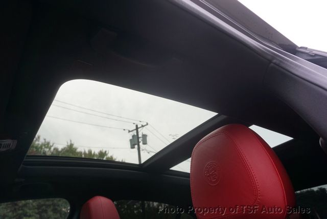 2022 Alfa Romeo Stelvio Veloce AWD RED LEATHER CARPLAY NAVIGATION PANO ROOF HEATED SEATS - 23087429 - 17