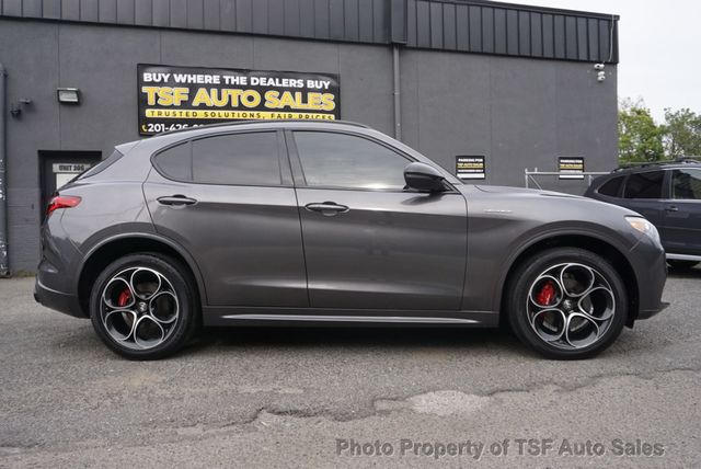 2022 Alfa Romeo Stelvio Veloce AWD RED LEATHER CARPLAY NAVIGATION PANO ROOF HEATED SEATS - 23087429 - 7
