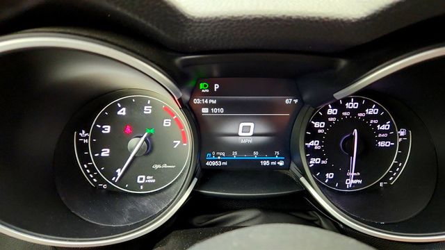 2022 Alfa Romeo Stelvio Veloce AWD w/ 20'' Sport Wheels & Red Leather Sport Seats - 23028898 - 14