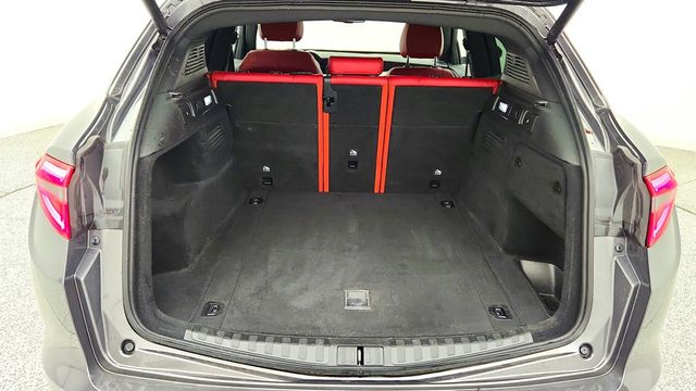 2022 Alfa Romeo Stelvio Veloce AWD w/ 20'' Sport Wheels & Red Leather Sport Seats - 23028898 - 22