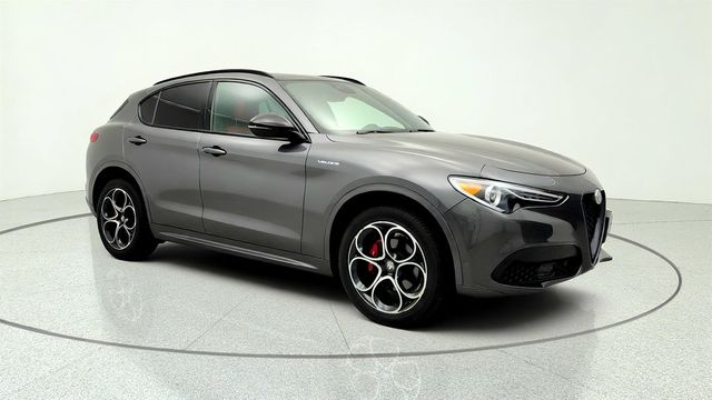 2022 Alfa Romeo Stelvio Veloce AWD w/ 20'' Sport Wheels & Red Leather Sport Seats - 23028898 - 2