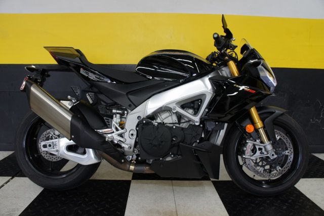 2022 Aprilia Tuono V4 Factory  - 22443487 - 22