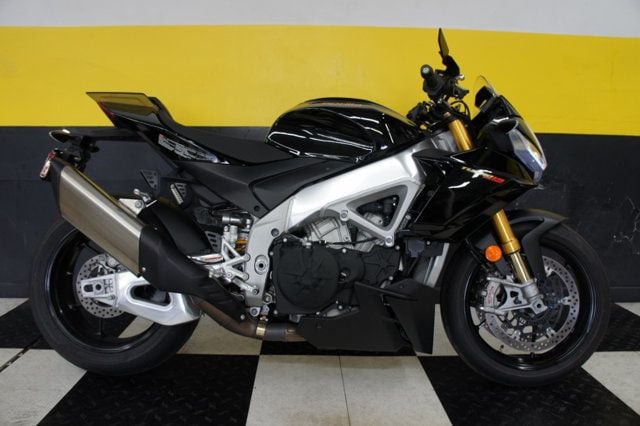 2022 Aprilia Tuono V4 Factory  - 22443487 - 2