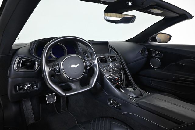 2022 Aston Martin DB11 Volante - 22648940 - 2