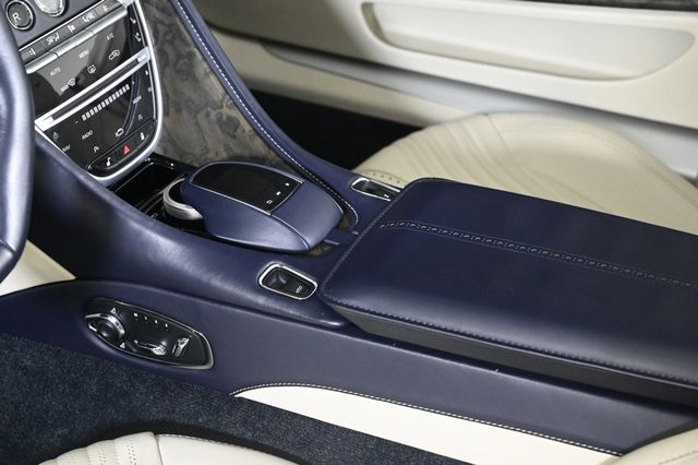 2022 Aston Martin DB11 Volante - 22985297 - 13