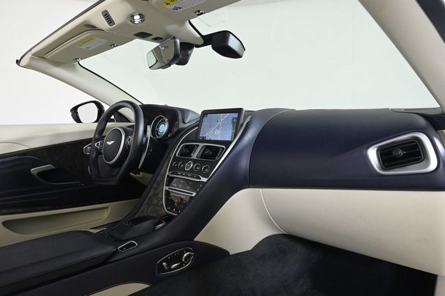 2022 Aston Martin DB11 Volante - 22985297 - 14