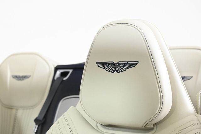 2022 Aston Martin DB11 Volante - 22985297 - 19