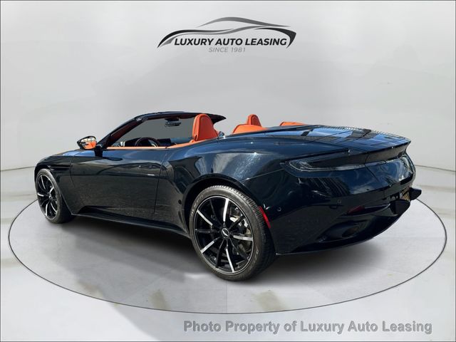 2022 Aston Martin DB11 Volante - 23068562 - 3