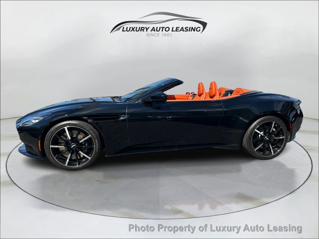 Aston Martin DB11 photo 5