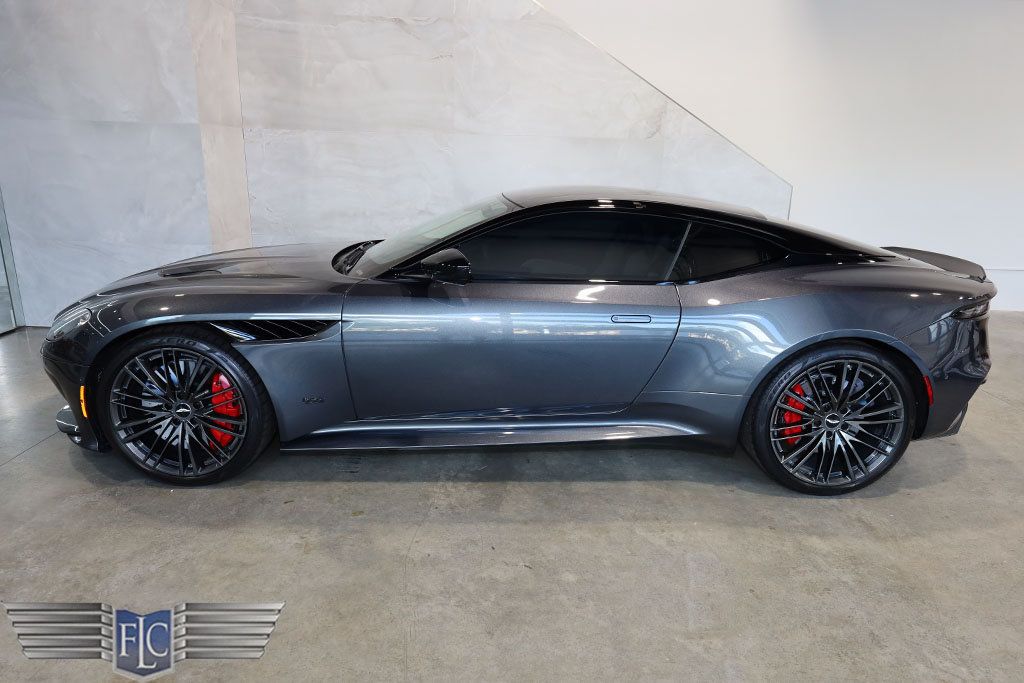 2022 Aston Martin DBS Superleggera Coupe - 22952406 - 15