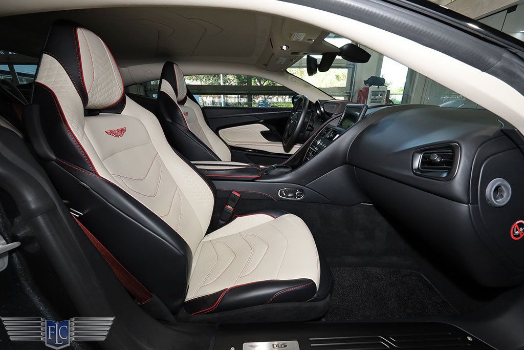 2022 Aston Martin DBS Superleggera Coupe - 22952406 - 17