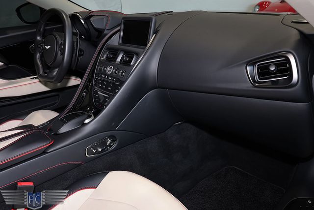 2022 Aston Martin DBS Superleggera Coupe - 22952406 - 26