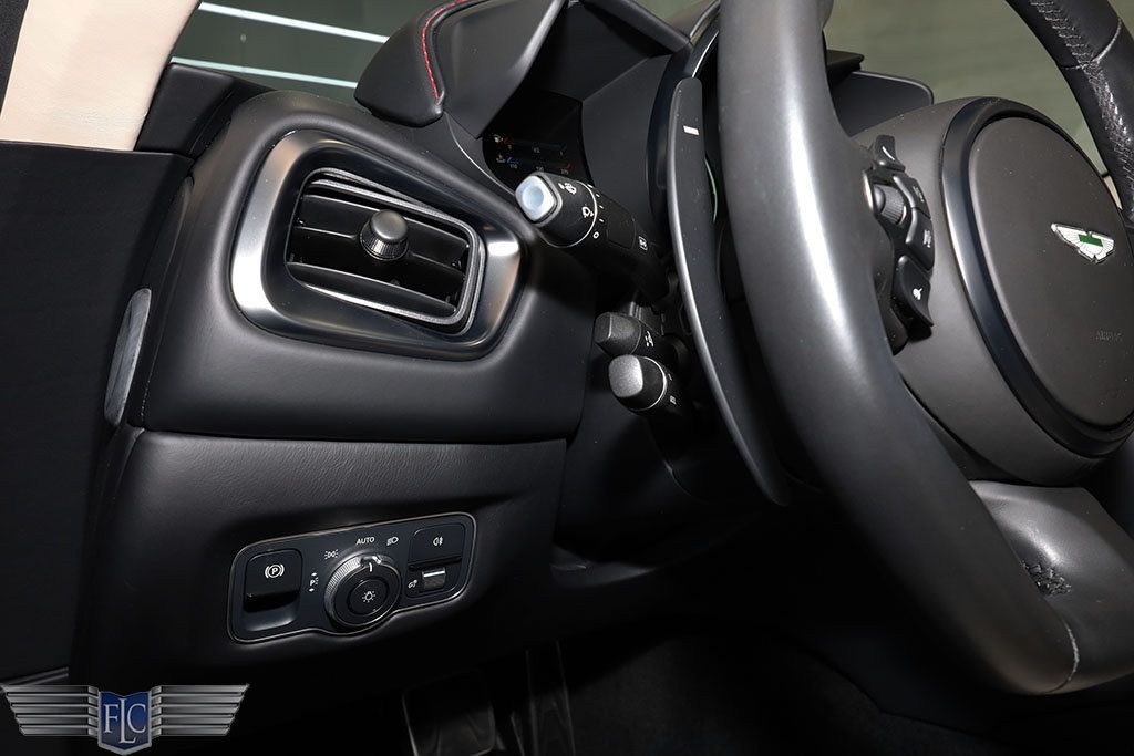 2022 Aston Martin DBS Superleggera Coupe - 22952406 - 35