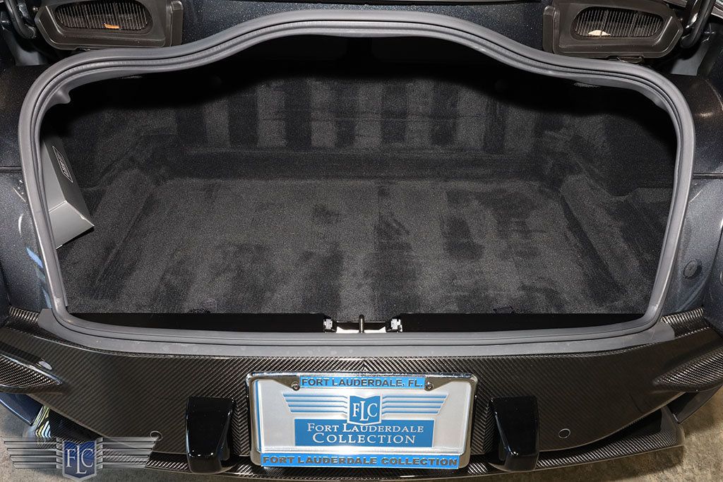 2022 Aston Martin DBS Superleggera Coupe - 22952406 - 39