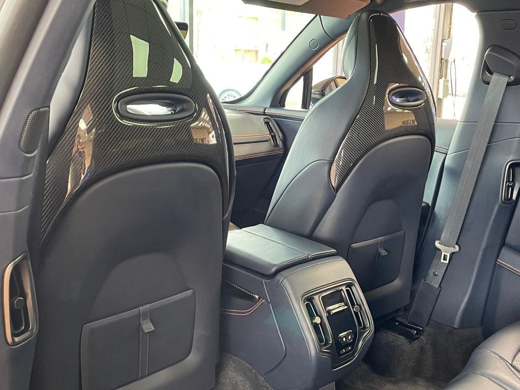 2022 Aston Martin DBX AWD - 23018239 - 22