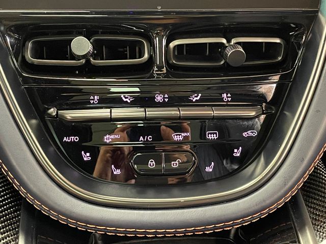 2022 Aston Martin DBX AWD - 23018239 - 37