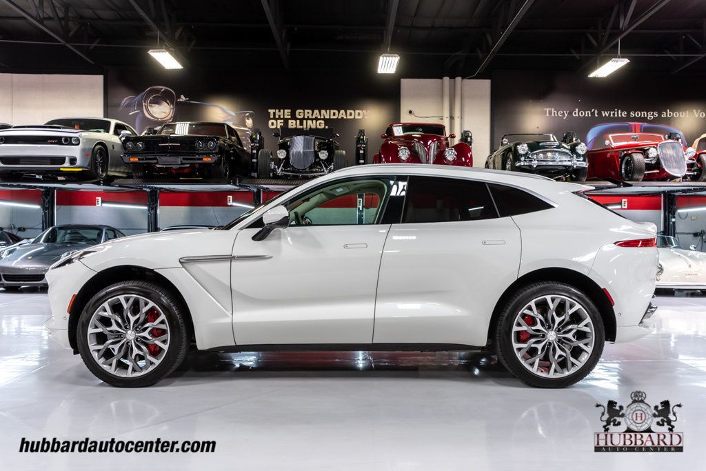 2022 Aston Martin DBX AWD - 22600416 - 4