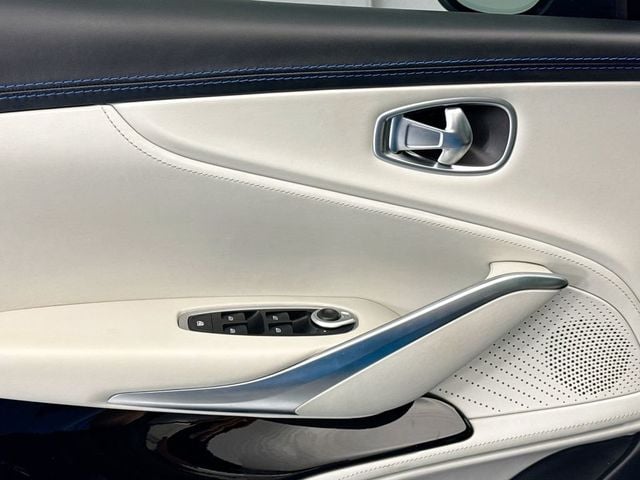 2022 Aston Martin DBX AWD - 23003942 - 21