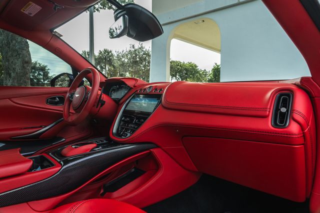 2022 Aston Martin DBX AWD - 22939665 - 27